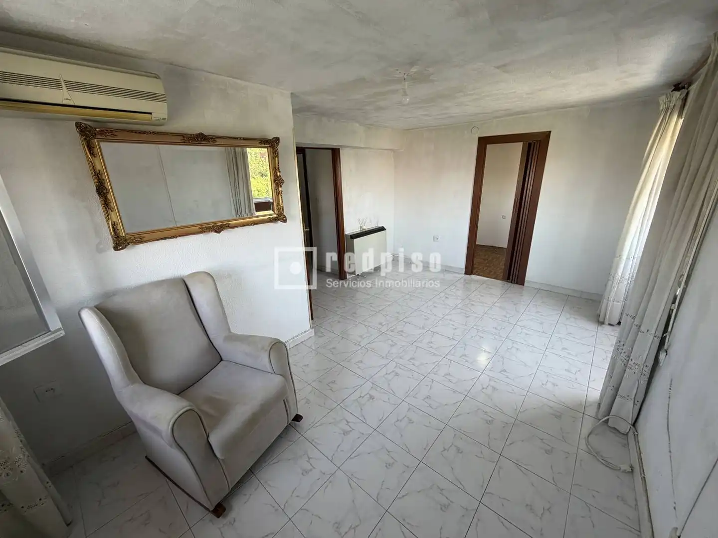 Sala de estar de Piso en venta en Madrid con Calefacción y Parquet