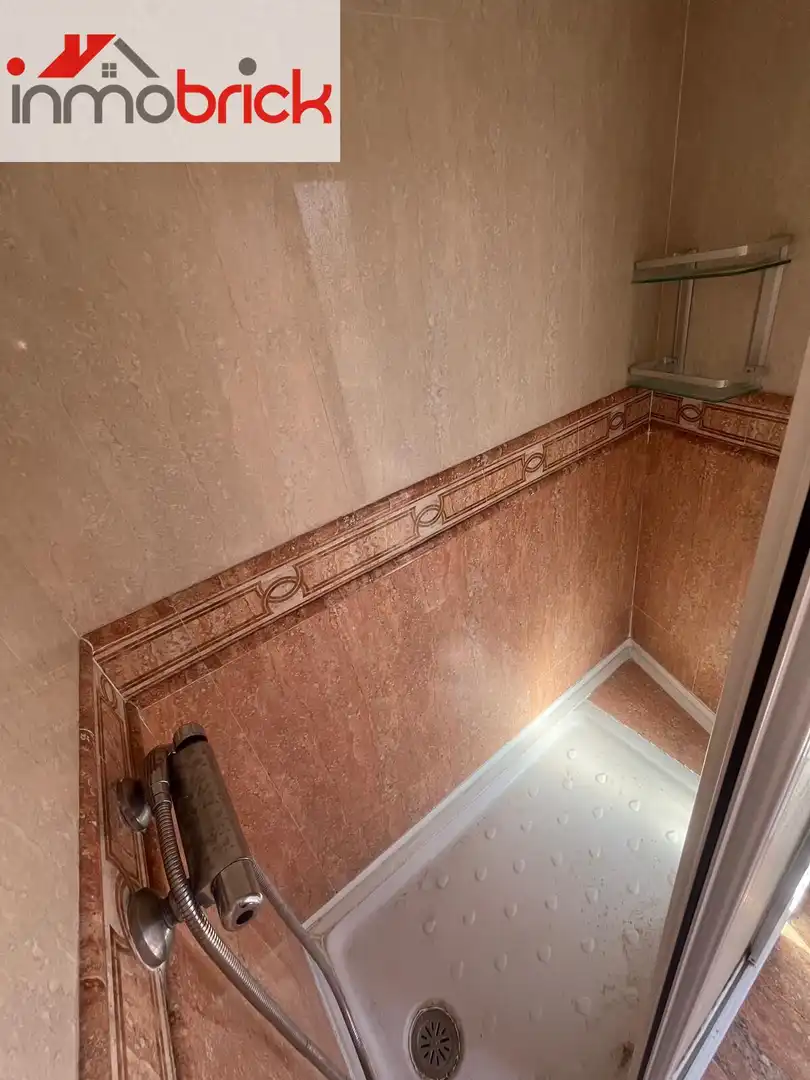 Baño de Casa o chalet en venta en Lucena con Calefacción, Terraza y Piscina