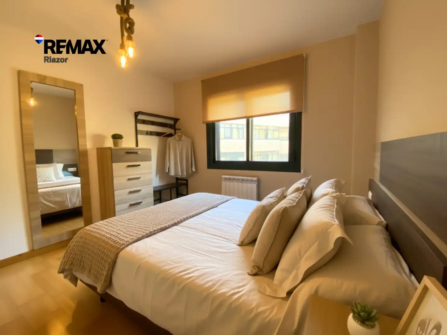 Bedroom of Flat for sale in Lalín  with Heating, Parquet flooring and Storage room