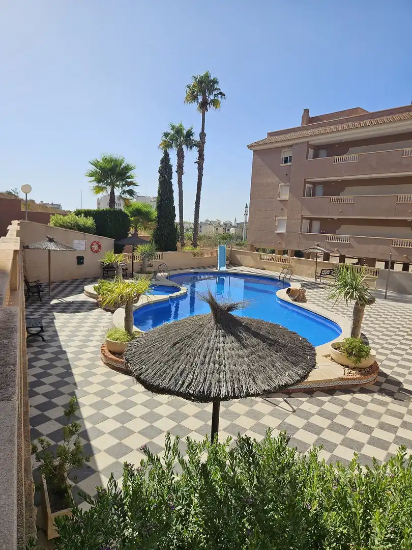 Piso con piscina en alquiler en Santa Pola ciudad, imagen 27