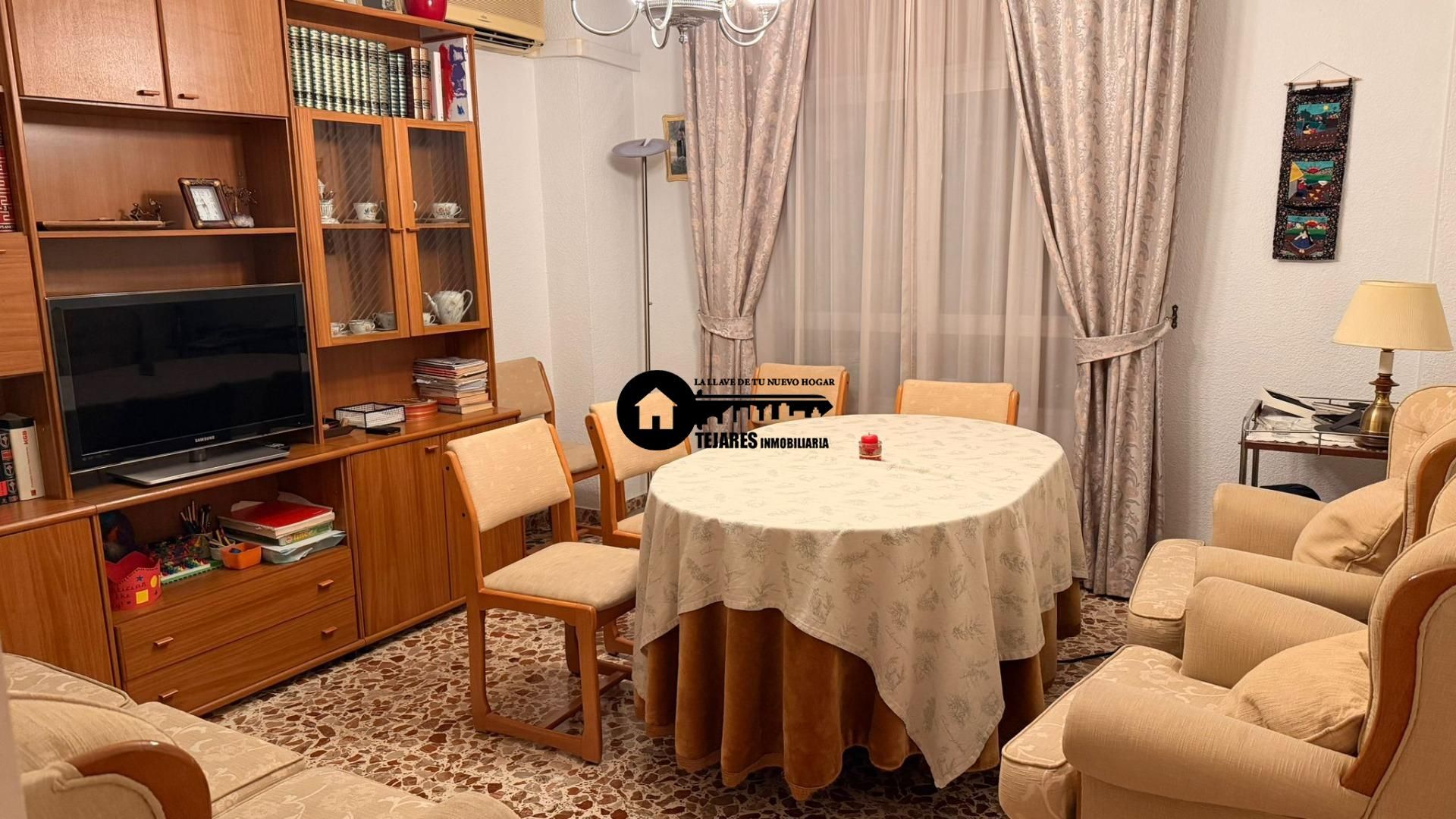 Dining room of Flat for sale in  Albacete Capital  with Air Conditioner, Heating and Furnished