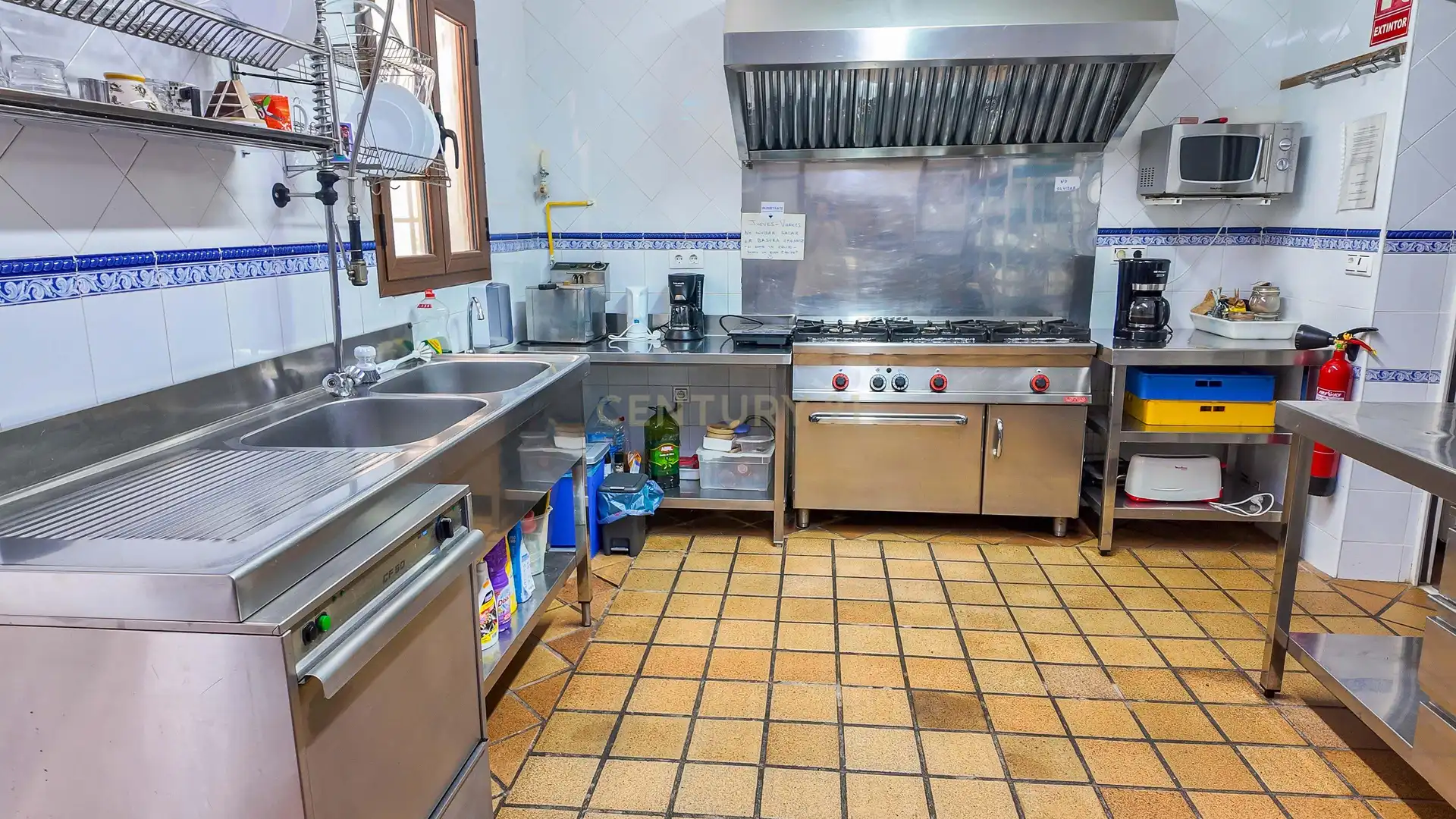Cocina de Edificio en venta en Torrejón el Rubio, Cáceres