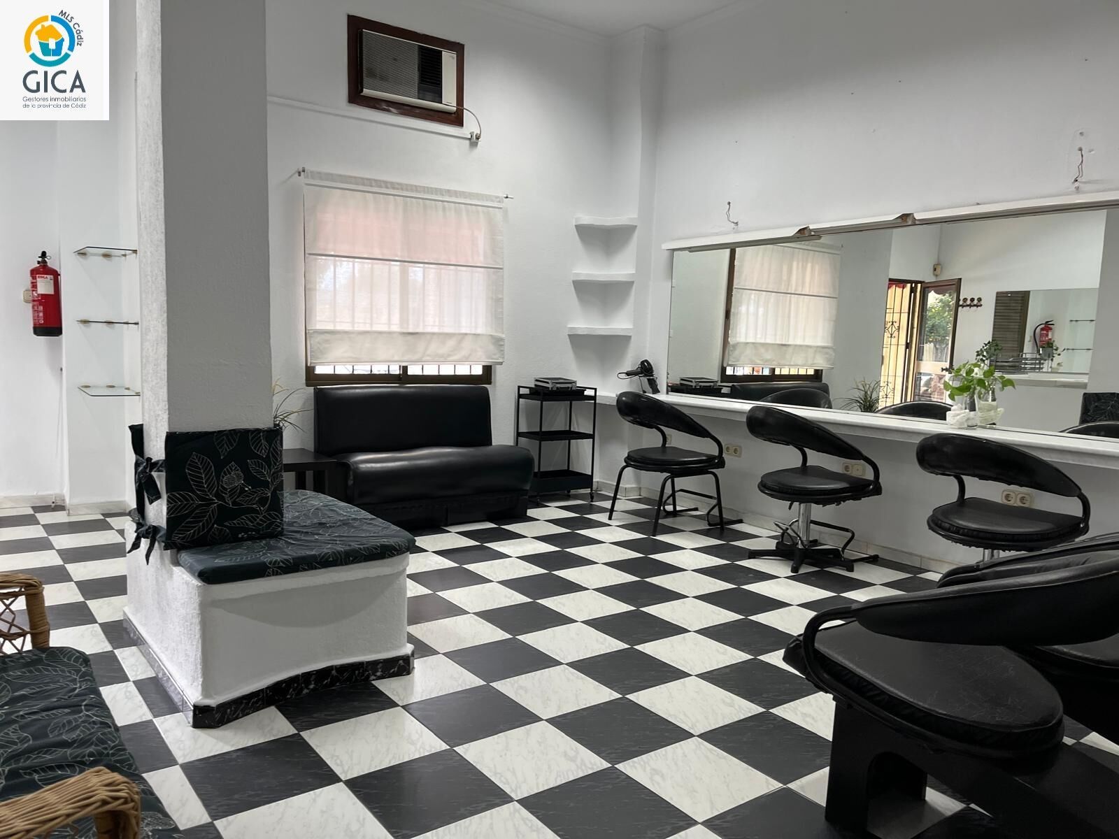 Premises for sale in Jerez de la Frontera  with Air Conditioner