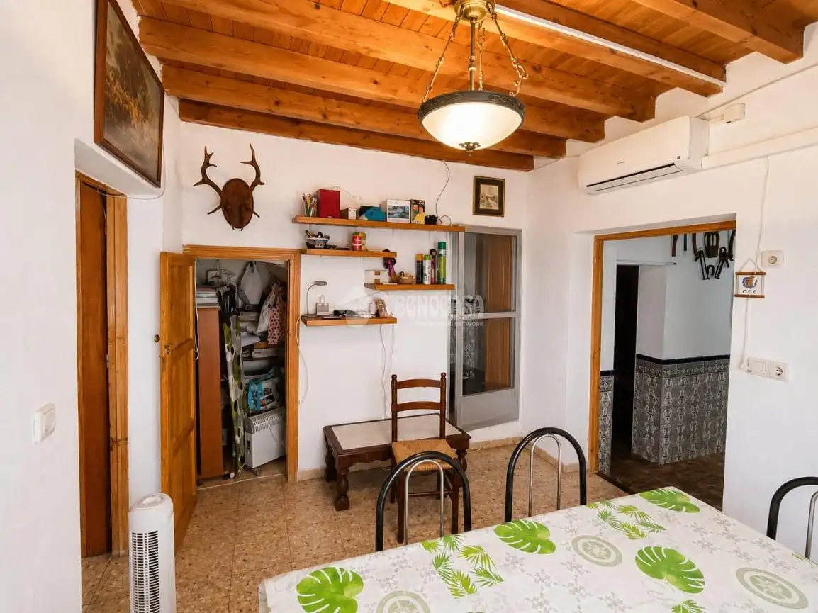 Casa aparellada en venda a Valdeverdeja, imagen 3