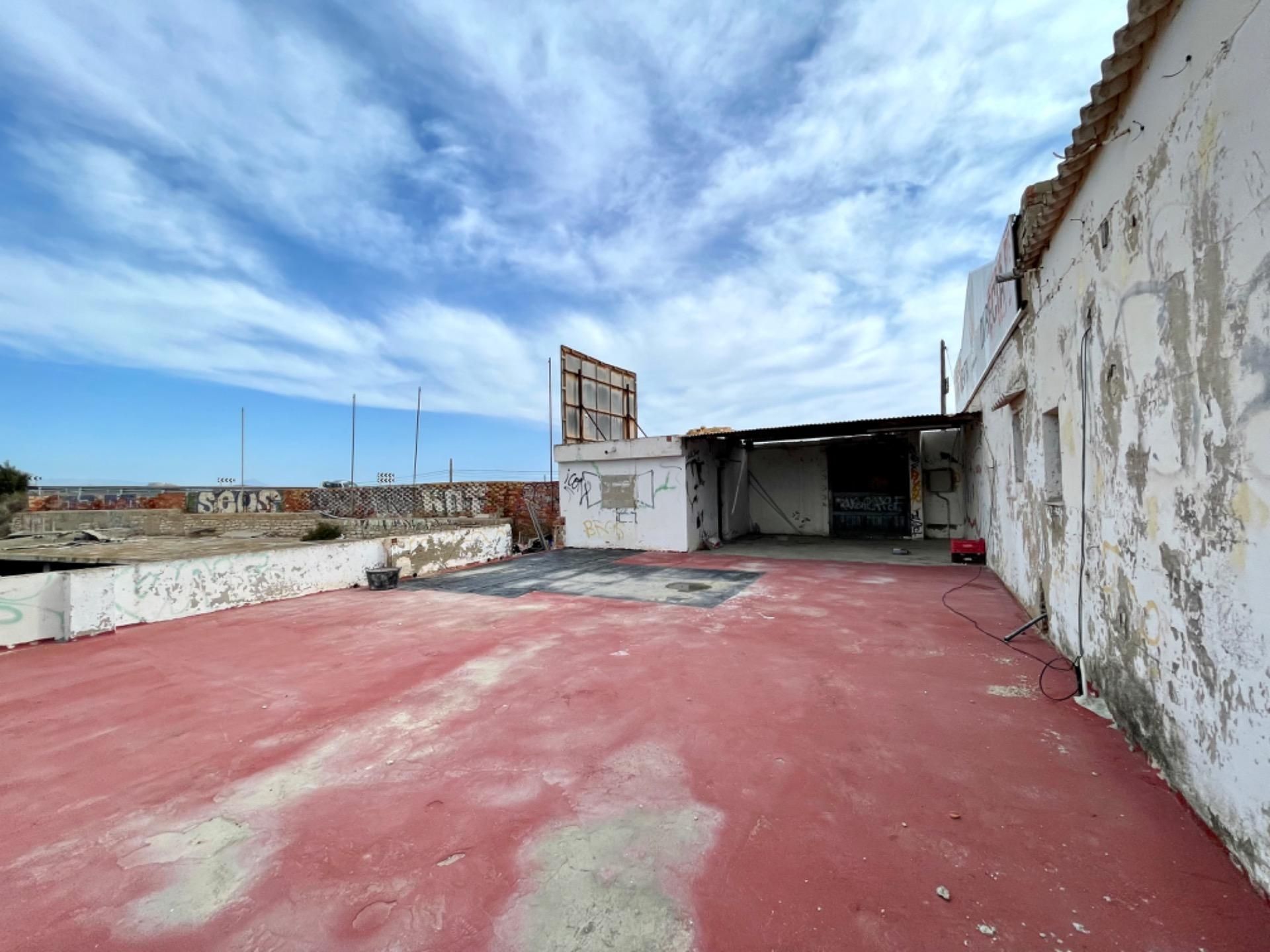 Vista exterior de Nau industrial en venda en Alicante / Alacant