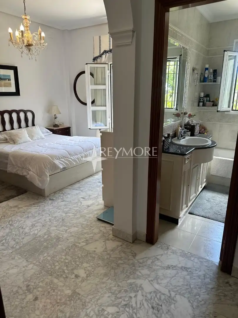 Houses for sale in Poniente-Norte - Miralbaida - Parque Azahara
