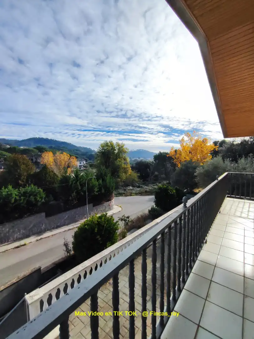 Vista exterior de Casa o chalet en venta en Bigues i Riells del Fai con Calefacción, Jardín privado y Terraza