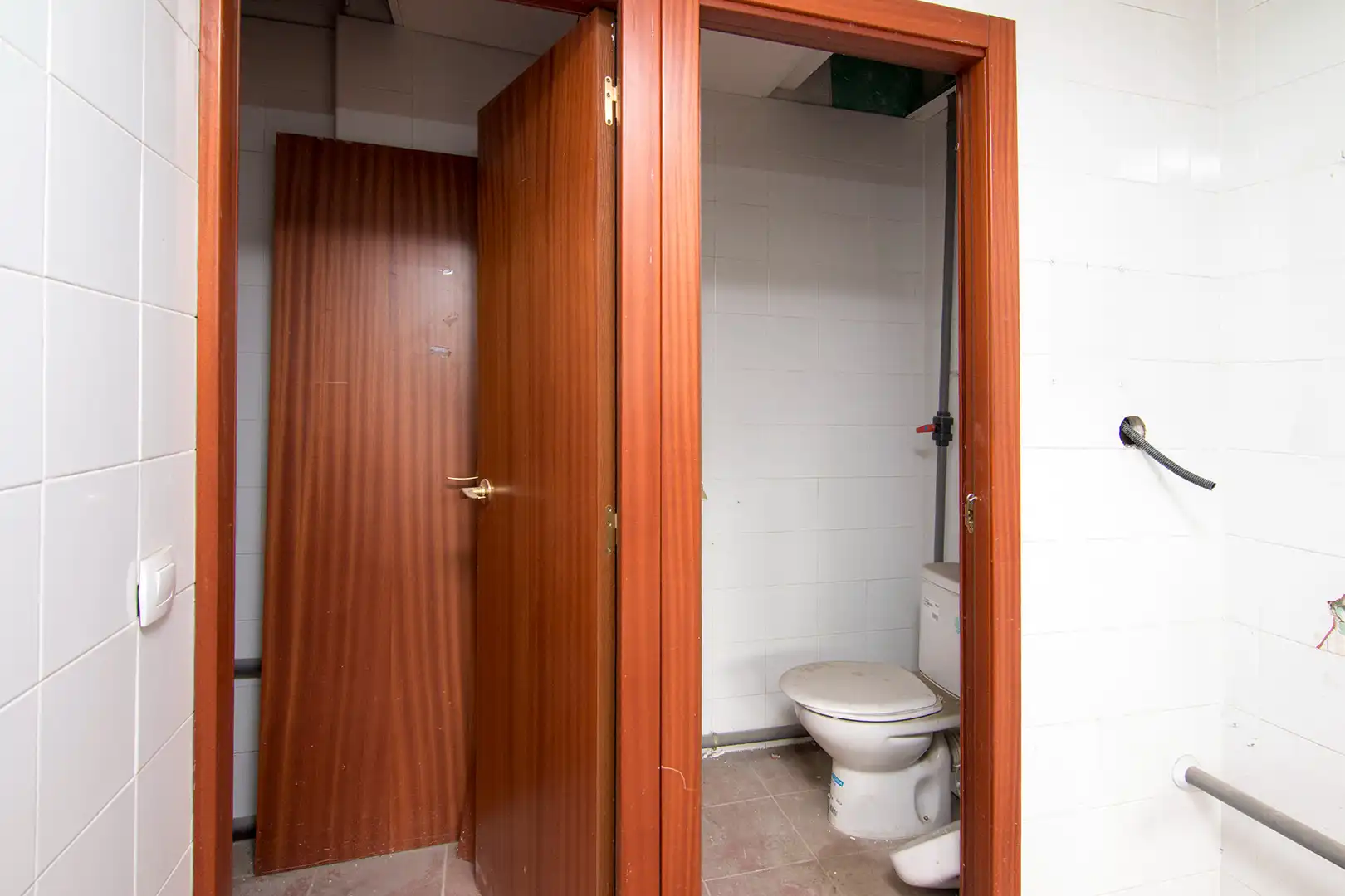 Baño de Local de alquiler en Granada