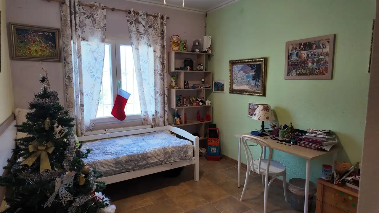 Habitación de Casa o chalet en venta en L'Alfàs del Pi con Aire acondicionado, Calefacción y Jardín privado