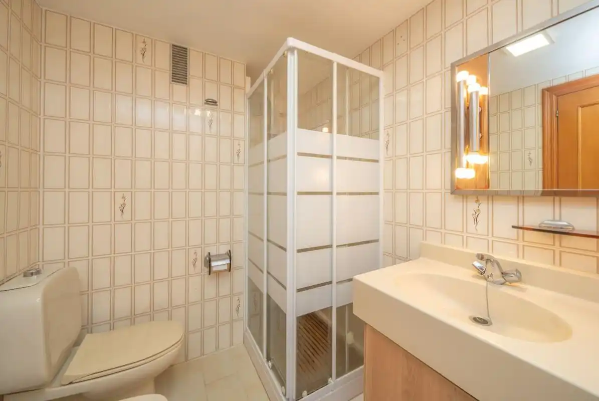 Baño de Piso en venta en El Campello con Calefacción, Jardín privado y Terraza
