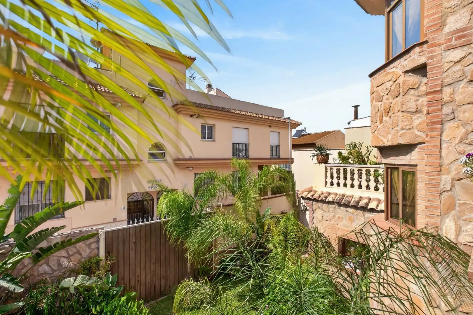 Exterior view of Houses for sale in Málaga  with Air Conditioner, Heating and Private garden