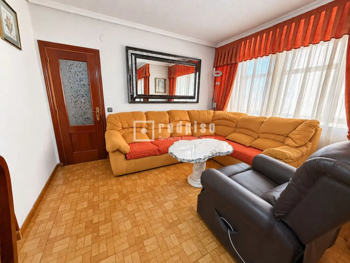 Sala de estar de Piso en venta en Guadalajara con Calefacción y Terraza