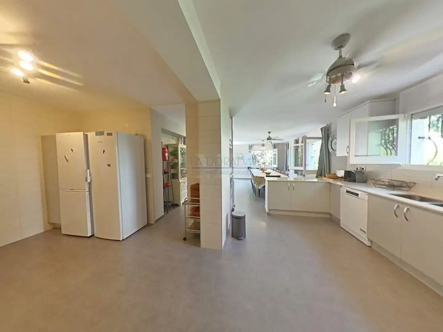 Küche von Haus oder Chalet zum Verkauf in Cambrils mit Privatgarten, Terrasse und Abstellraum