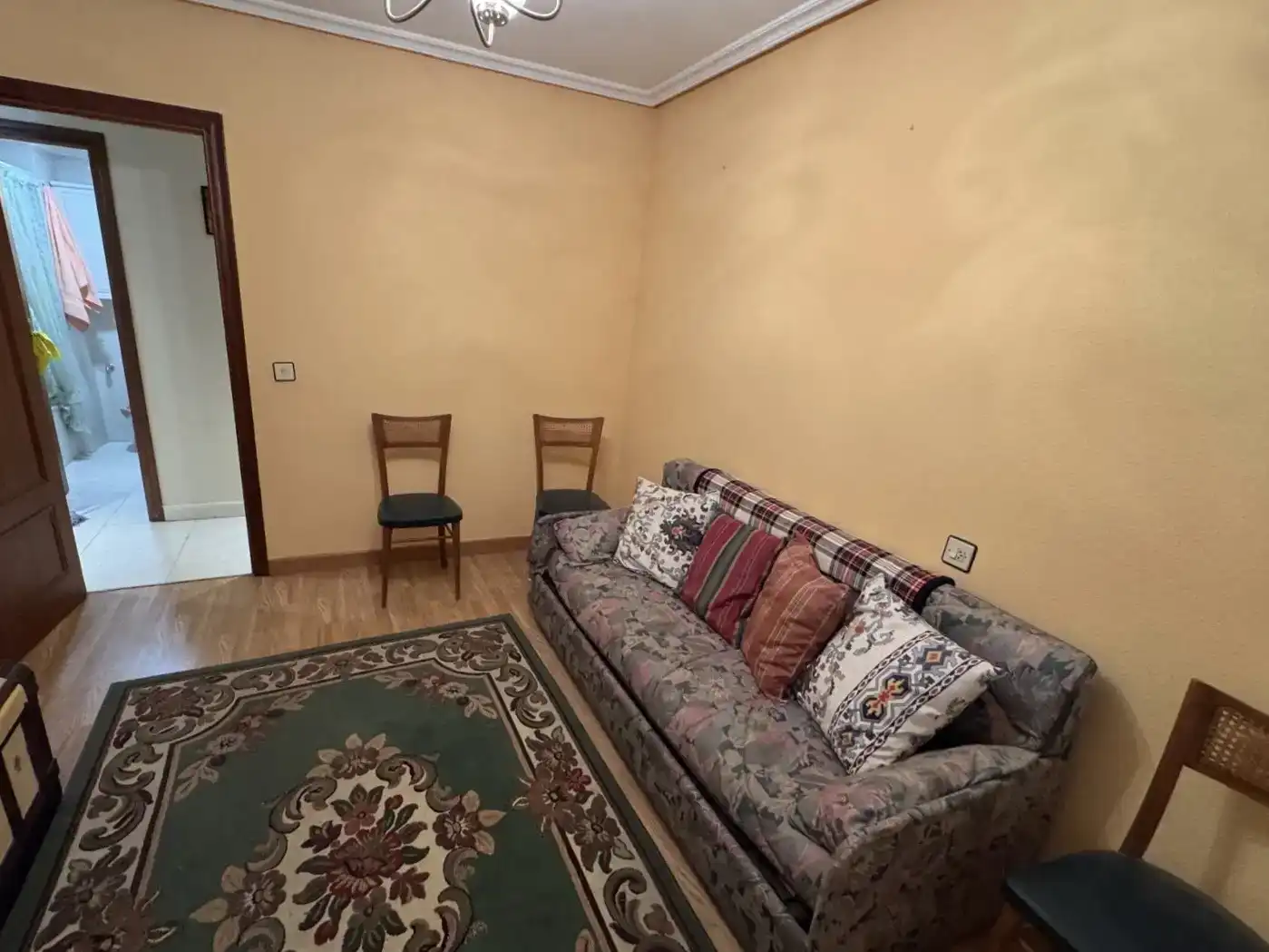 Sala d'estar de Pis en venda en Salamanca Capital amb Balcó