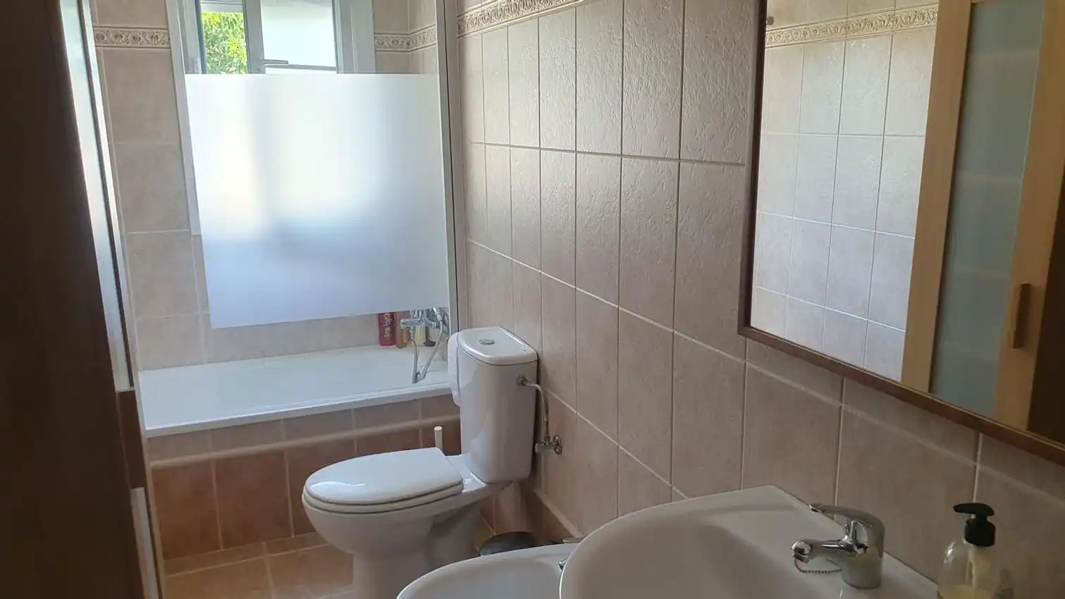 Baño de Piso en venta en Sanlúcar de Barrameda con Aire acondicionado, Trastero y Piscina comunitaria