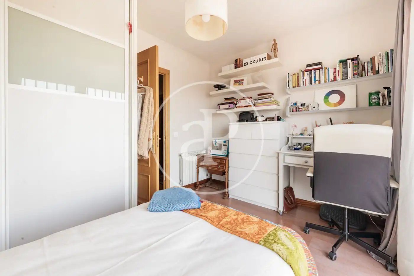 Piso en venta en C. de Pechuán, Ciudad Jardín