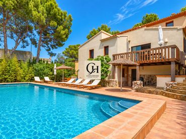 Chalet con piscina en venta en La Granadella  - Costa Nova