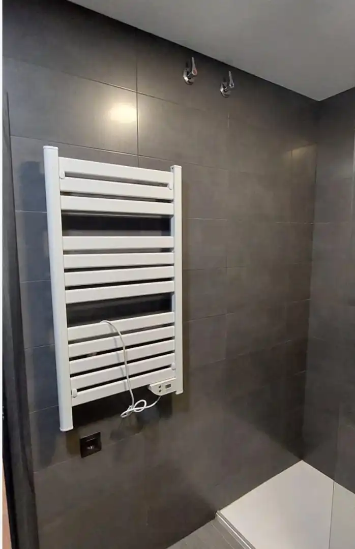 Bathroom of Apartments for sale in Málaga  with Air Conditioner and Balcony