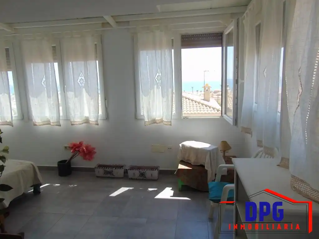 Habitación de Dúplex en venta en Garrucha con Aire acondicionado, Terraza y Amueblado