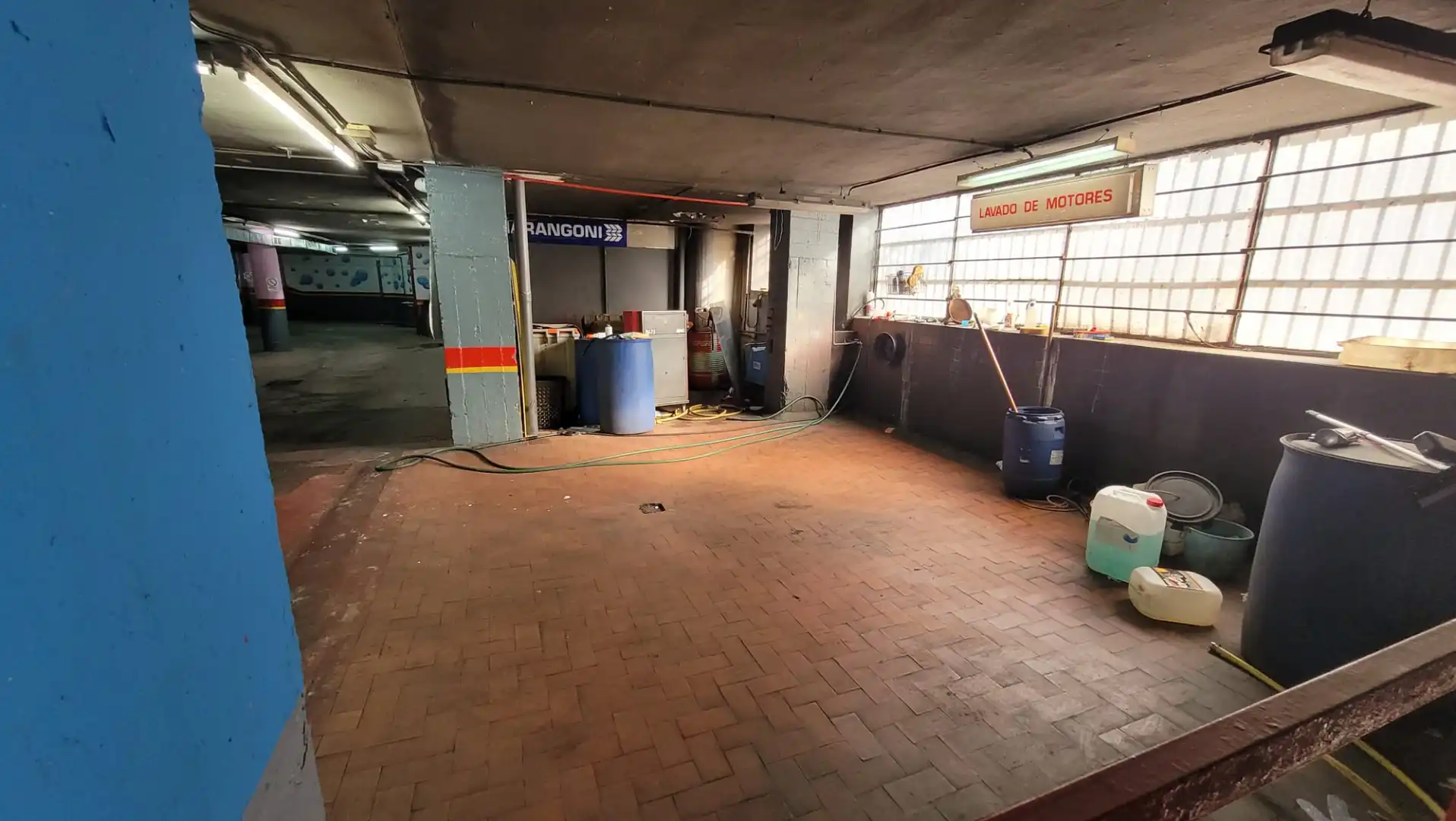Nau industrial en venda en Madrid amb Alarma