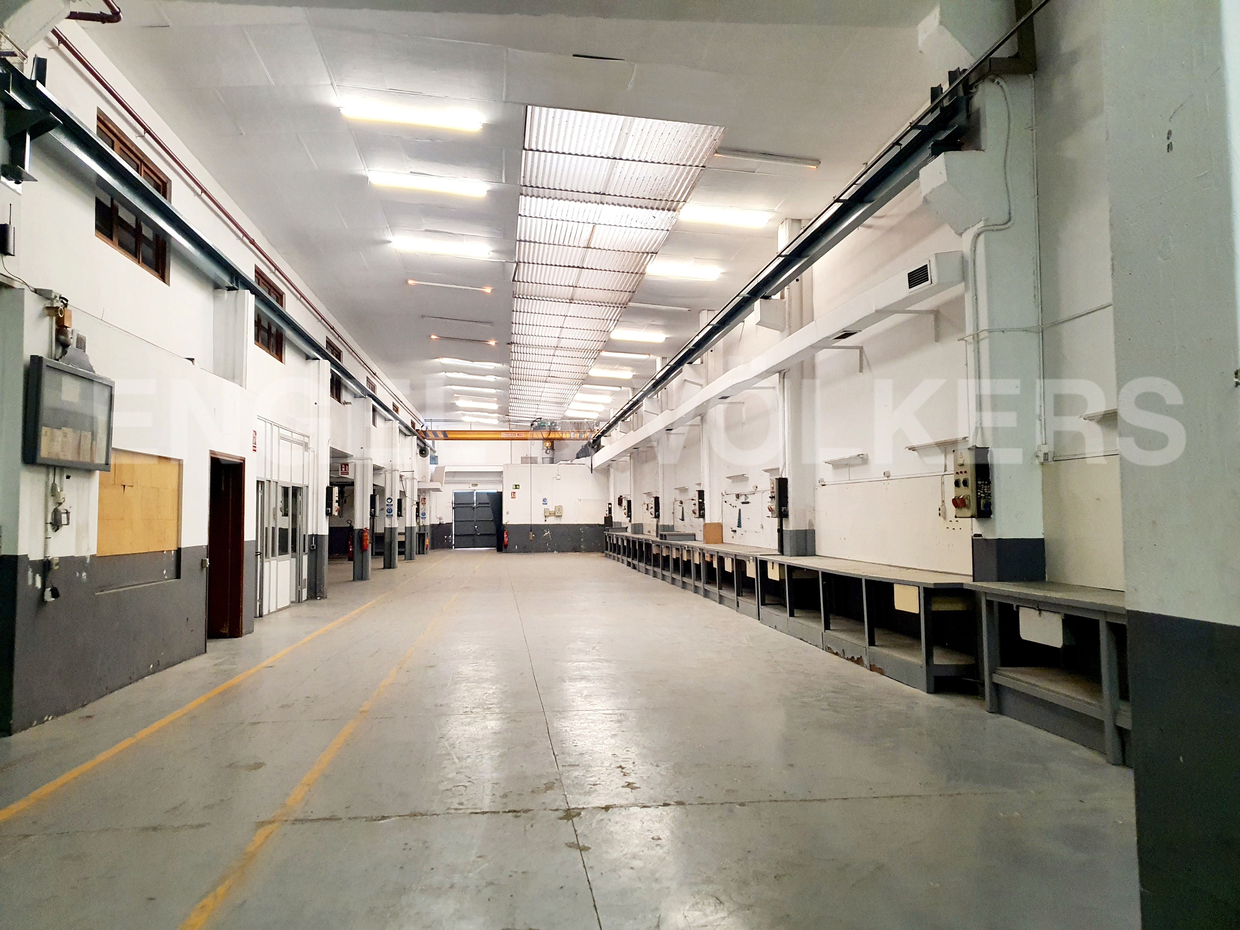 Industrial buildings to rent in El Pedró