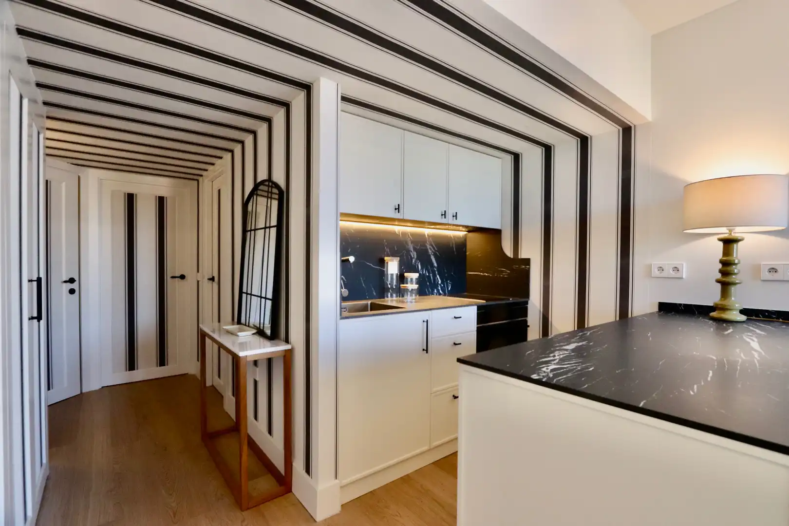 Kitchen of Apartments for sale in  Madrid Capital  with Air Conditioner, Heating and Parquet flooring
