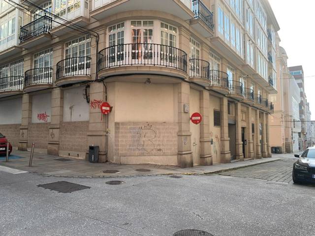 Local comercial en Venta en Calle de Rubalcava, 28 en Centro