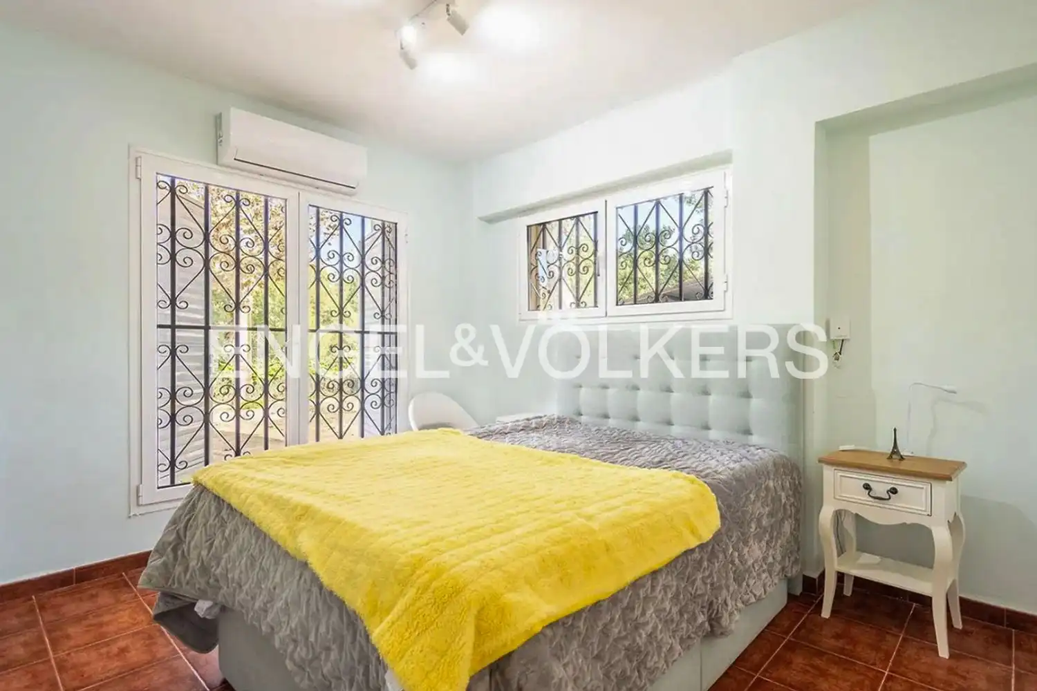 Habitación de Casa o chalet en venta en Torrent con Aire acondicionado, Calefacción y Jardín privado