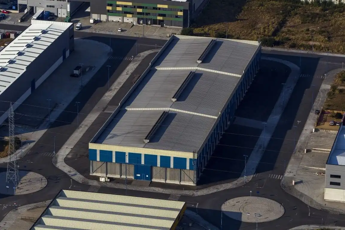 Industrial building to rent in Parroquias rurales, imagen 2