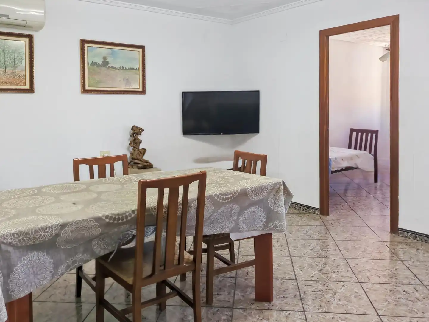Menjador de Casa o xalet en venda en Sagunto / Sagunt amb Aire condicionat i Moblat