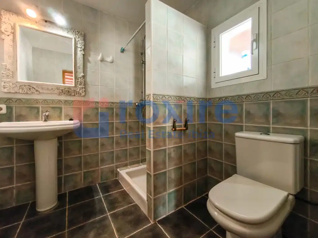 Bathroom of Houses for rent in Sant Antoni de Portmany  with Air Conditioner, Private garden and Terrace