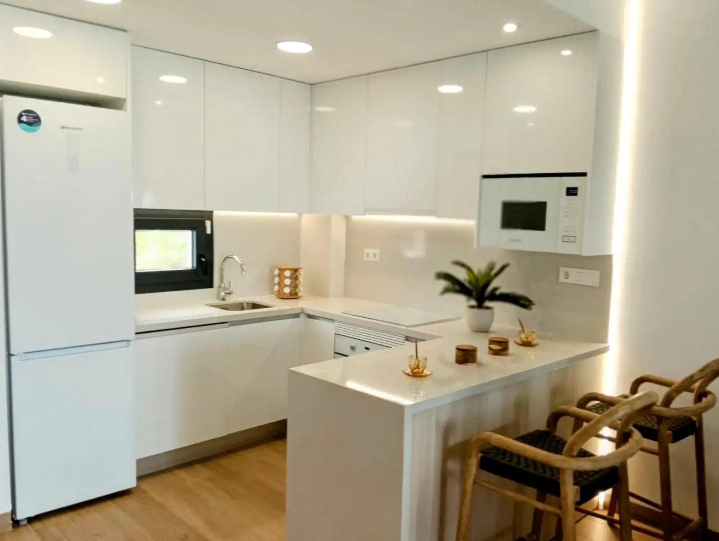 Bungalow di nuova costruzione con piscina in vendita a Avenida de Denia, imagen 4