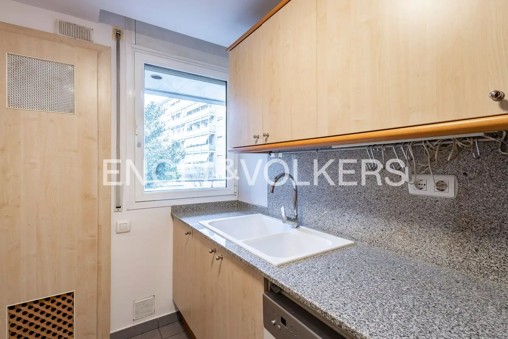 Kitchen of Flat for sale in Sant Joan Despí  with Air Conditioner, Heating and Terrace