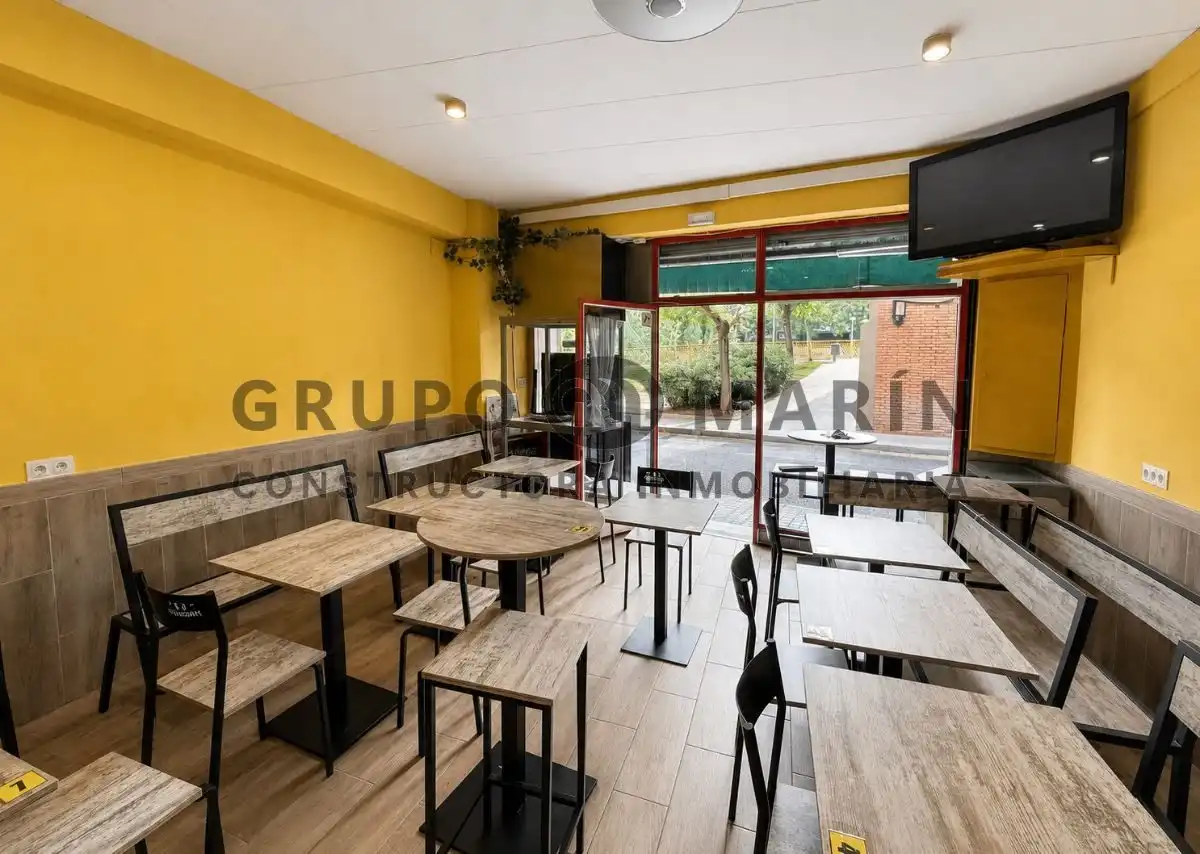 Local comercial en venta en Carrer de Les Ciències, imagen 2