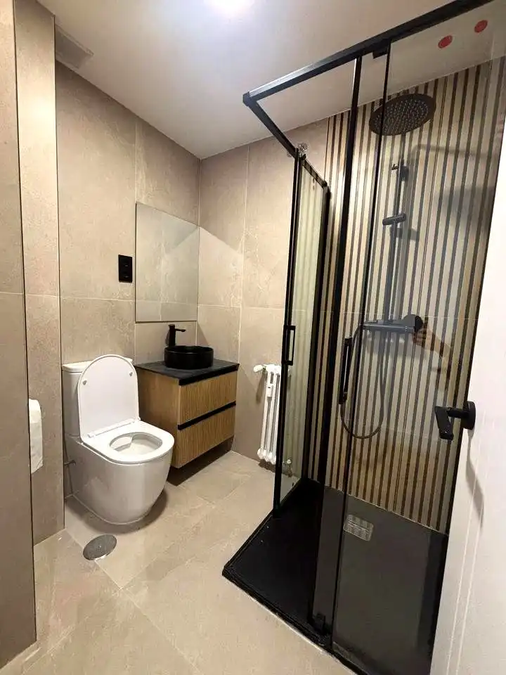 Badezimmer von Wohnung zur Miete in Madrid mit Heizung, Terrasse und Haustiere erlaubt