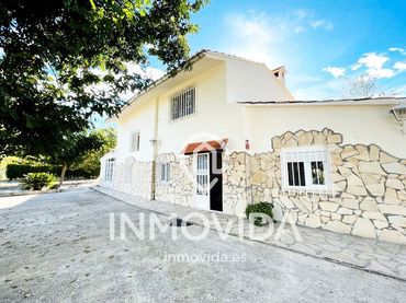 Casa con piscina in vendita a R-9 Foies B Pol-16 3