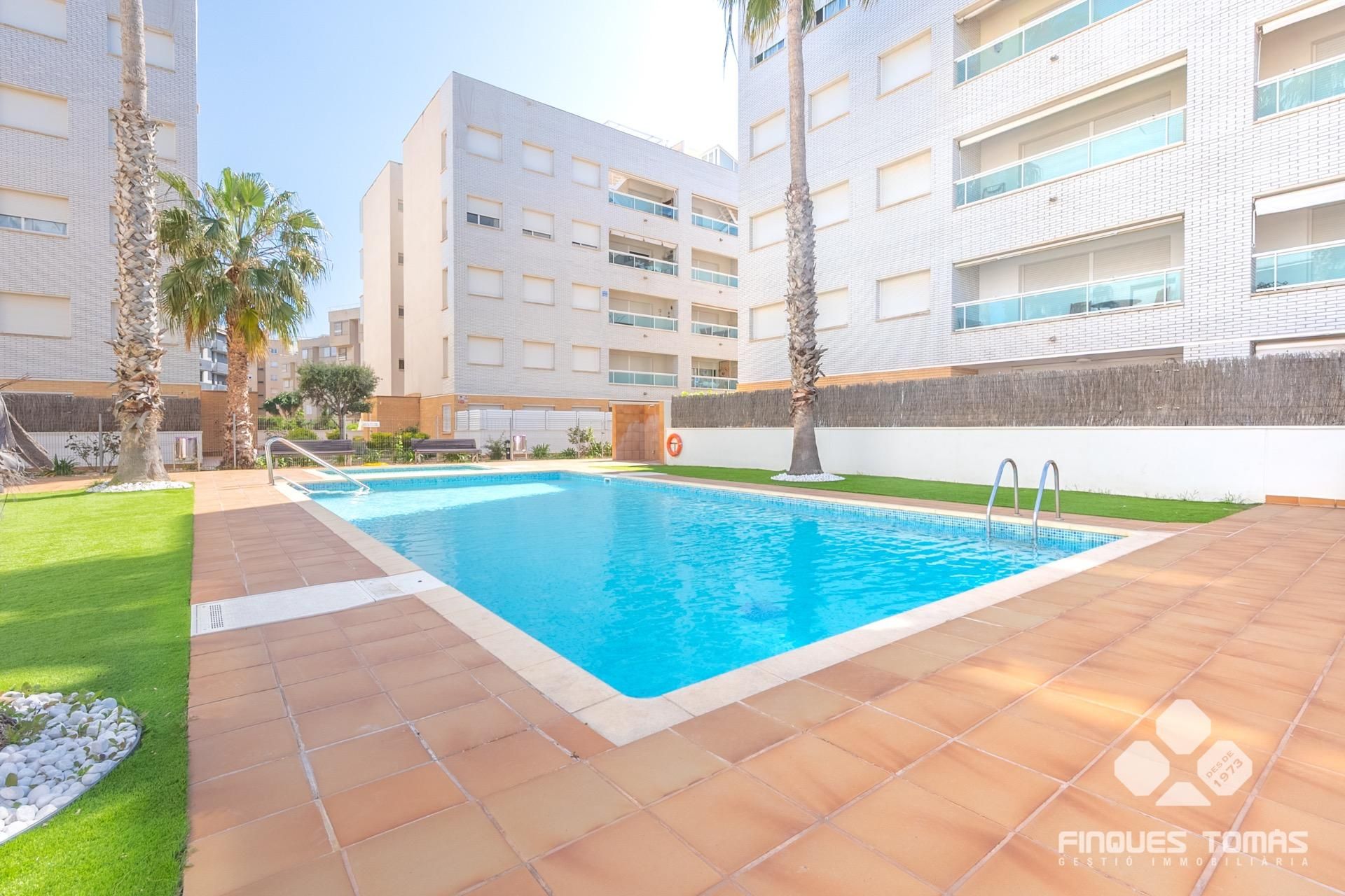 Piscina de Pis en venda en Calafell amb Calefacció, Terrassa i Traster