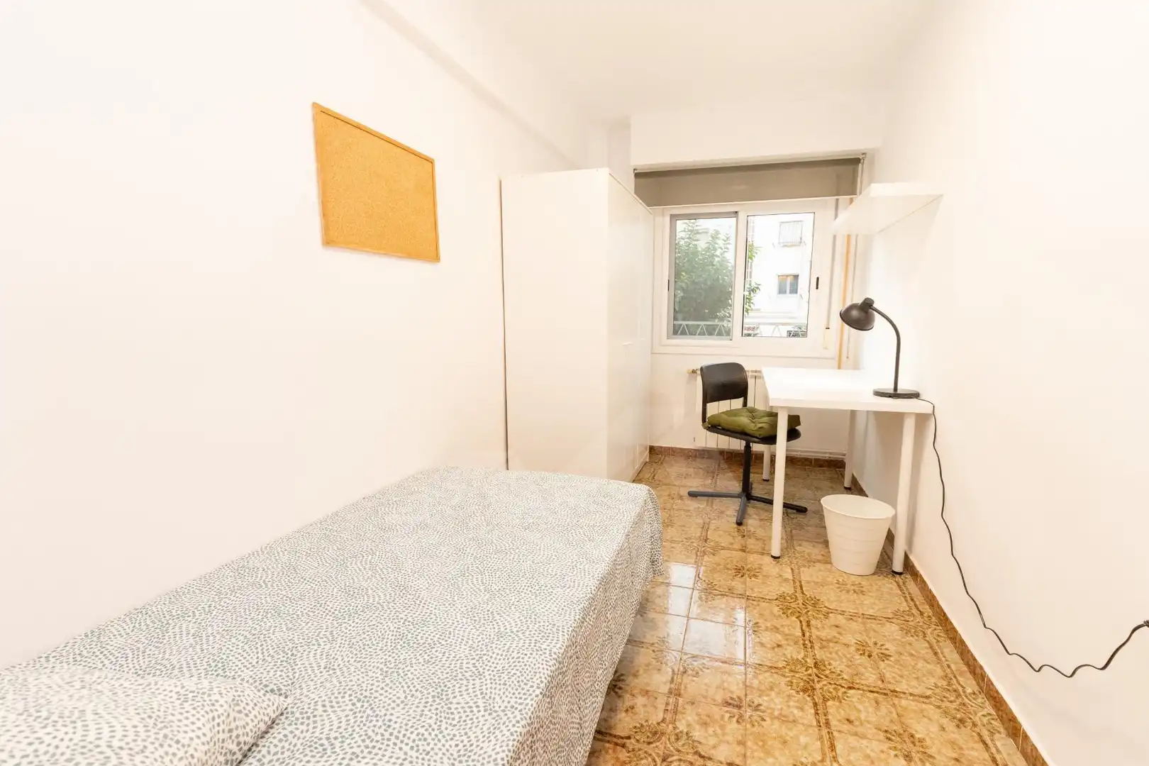 Habitación de Piso de alquiler en Tarragona con Aire acondicionado, Calefacción y Terraza