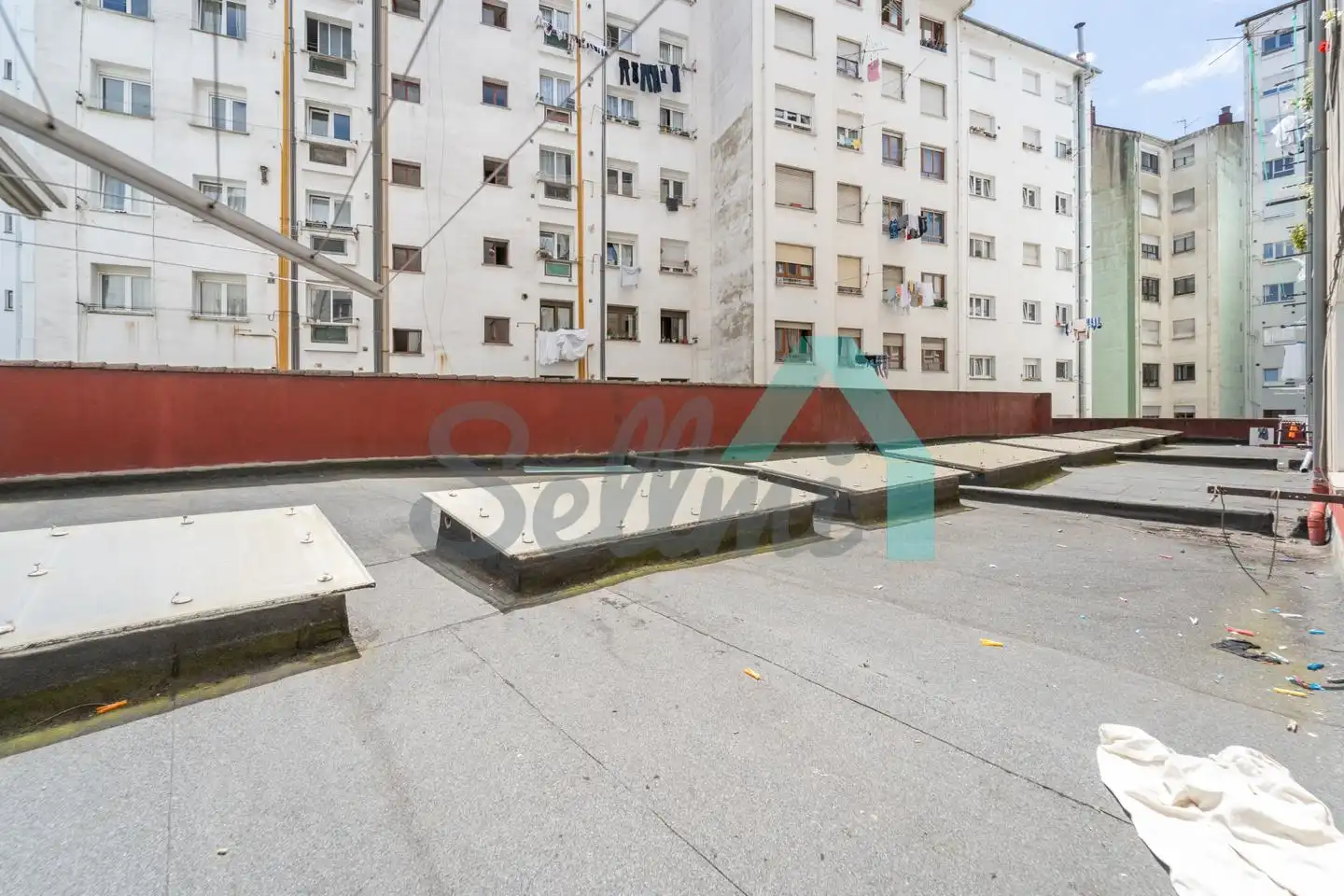 Vista exterior de Pis de lloguer en Oviedo  amb Calefacció, Parquet i Moblat