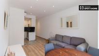 Living room of Flat to rent in  Barcelona Capital  with Air Conditioner, Heating and Furnished