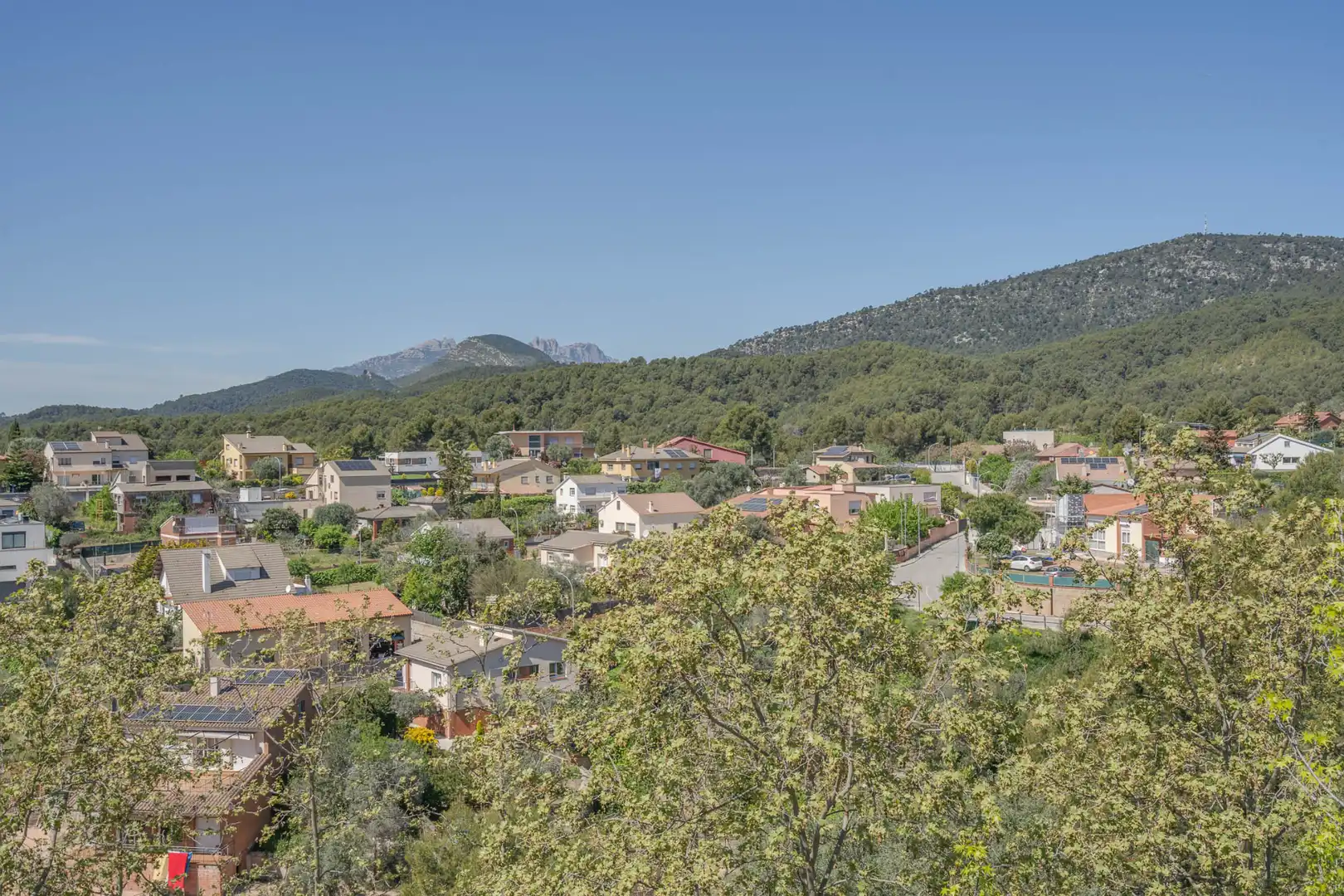 Vista exterior de Àtic en venda en Viladecavalls amb Aire condicionat, Calefacció i Parquet