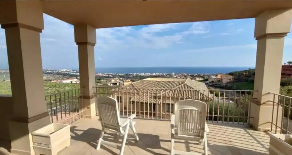 Terraza de Casa o chalet de alquiler en Manilva con Amueblado