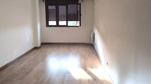 Foto 5 de Apartament en venda a Alberite, La Rioja