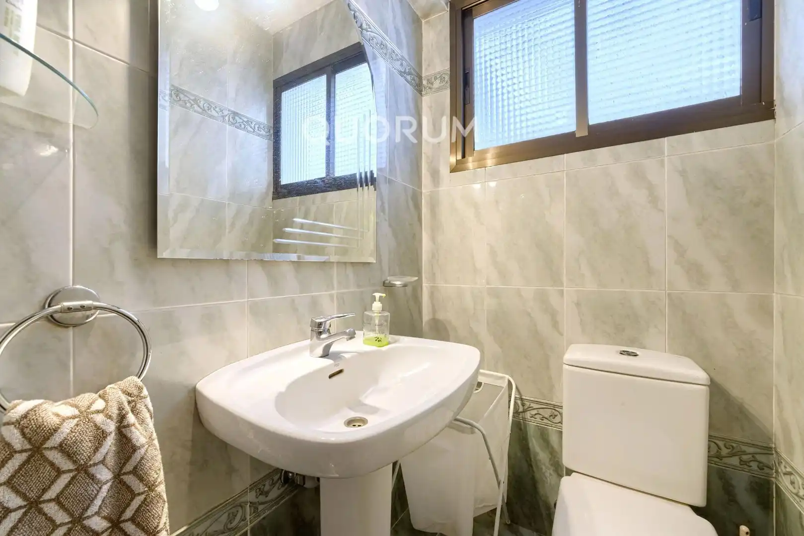 Badezimmer von Wohnung zum Verkauf in Basauri  mit Heizung, Möbliert und Balkon