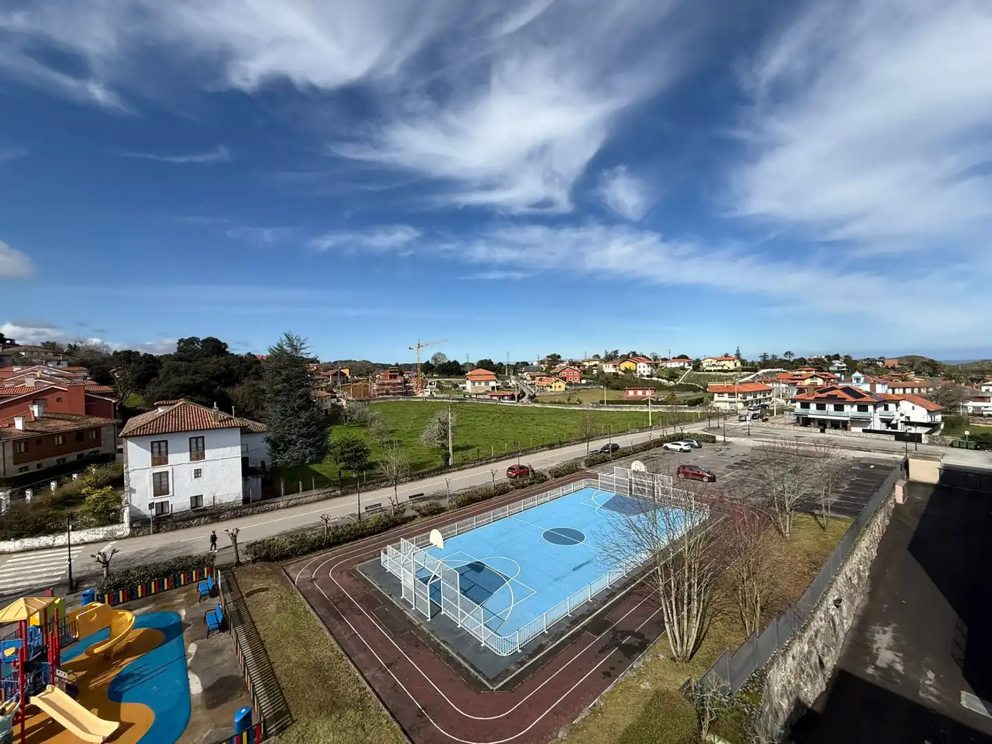 Piscina de Ático en venta en Llanes con Calefacción, Terraza y Trastero