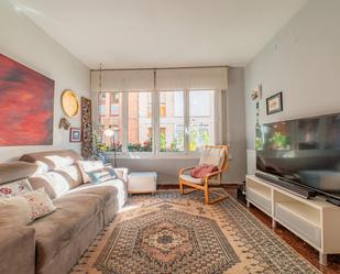 Living room of Flat for sale in  Barcelona Capital  with Heating and Terrace