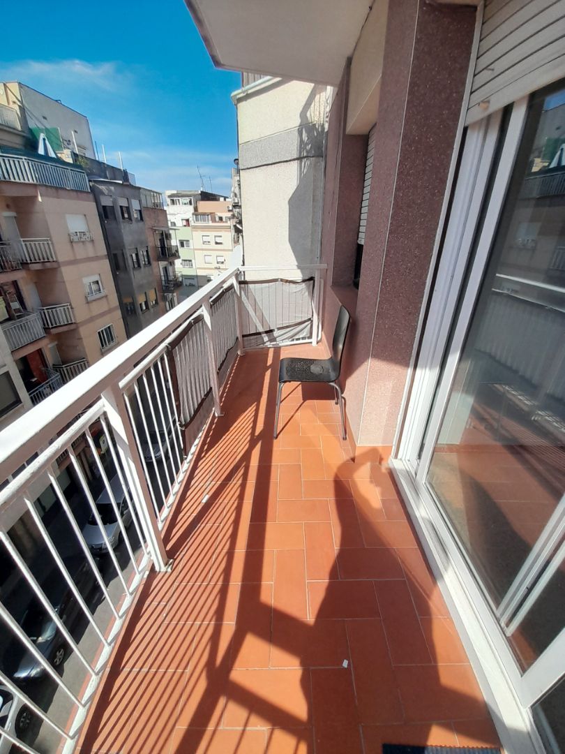Terrassa de Pis en venda en L'Hospitalet de Llobregat amb Forn, Rentadora i Microones