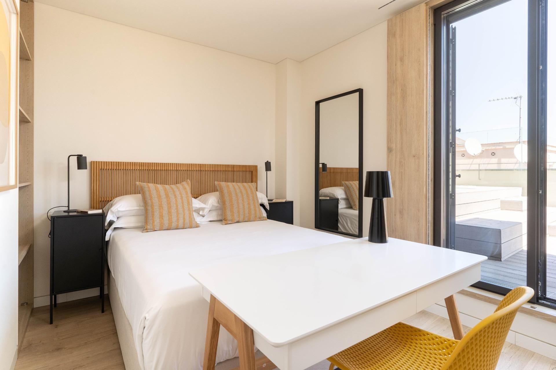 Bedroom of Attic to rent in  Barcelona Capital  with Air Conditioner, Heating and Parquet flooring