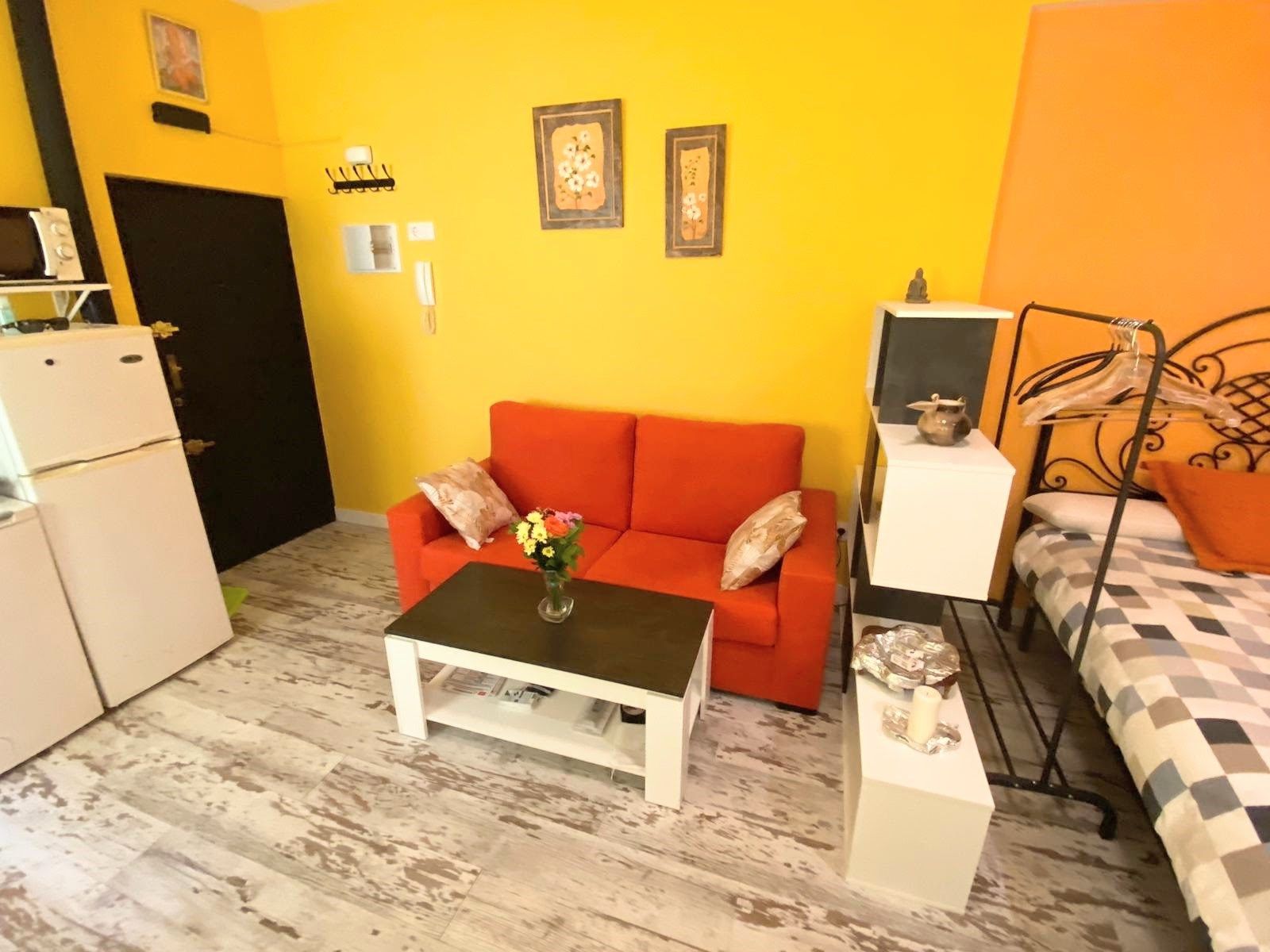 Living room of Study to rent in  Madrid Capital  with Air Conditioner, Furnished and Washing machine
