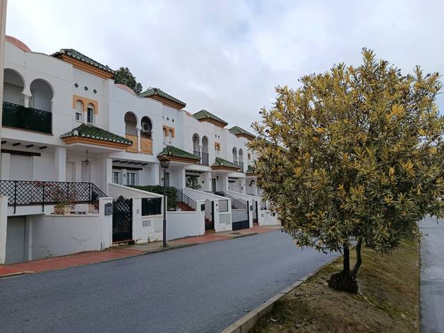 Casa adosada en Venta en Calle Paraiso en Láchar